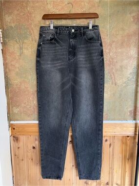 Riot | Black Mom Jeans